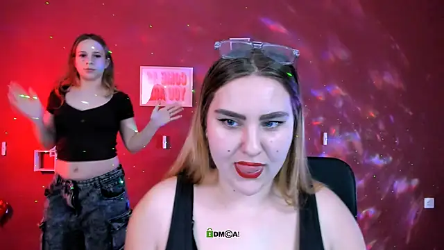 dina bloom  online show from February 2026 07:45:02 PM