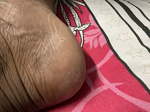 Snapshot of delhi_real_bull chatting on December 2025 04:24:01 PM delhi real bull online show from December 2025 04:24:01 PM