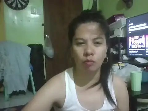 Snapshot of annawet chatting on May 2026 02:44:01 PM annawet online show from May 2026 02:44:01 PM