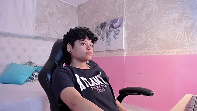 Snapshot of Sasha_Venom chatting on December 2025 01:28:01 PM Sasha Venom online show from December 2025 01:28:01 PM