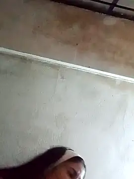 Snapshot of Laflaca12 chatting on April 2026 12:21:02 AM Laflaca12 online show from April 2026 12:21:02 AM