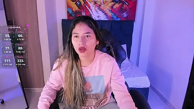 Snapshot of Violet_Blazee chatting on December 2025 10:34:02 AM Violet Blazee online show from December 2025 10:34:02 AM