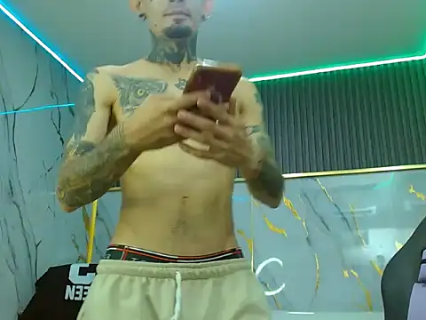 Boy tatto77 online show from May 2026 01:25:02 AM