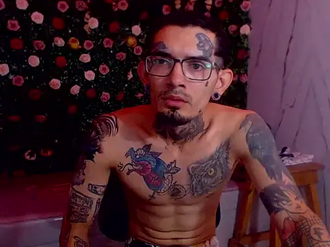 Boy tatto77 online show from May 2026 11:47:01 AM