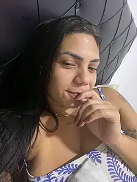 Nini  online show from January 2026 03:11:01 AM