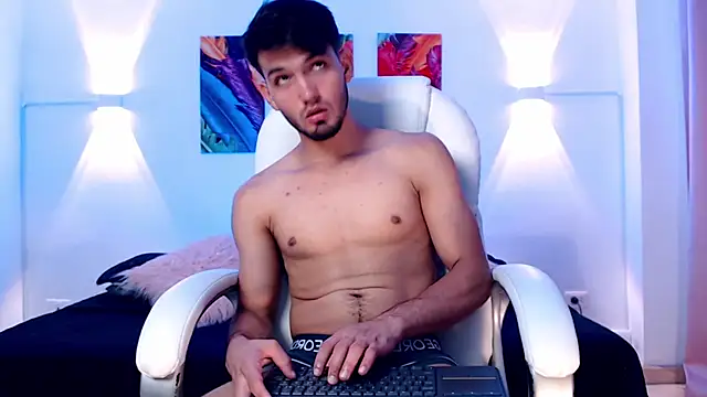 HarryFosster online show from April 2026 06:35:01 PM