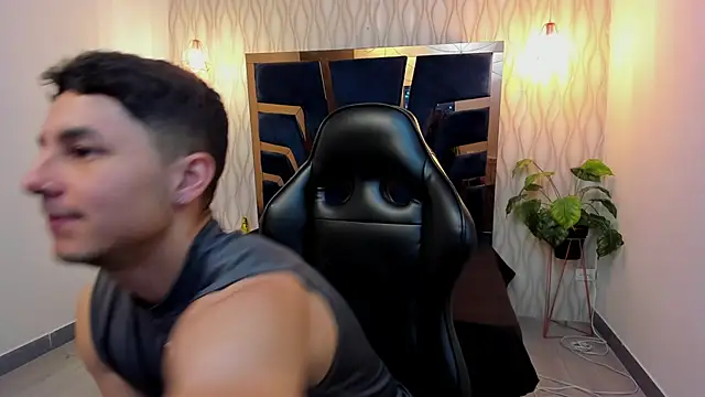 Noah Clarkk online show from April 2026 03:27:02 PM