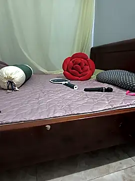 Snapshot of Sweet-Berryy chatting on May 2026 02:41:01 AM Sweet-Berryy online show from May 2026 02:41:01 AM