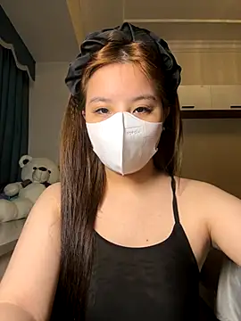 Vanne08  online show from December 2025 12:33:02 PM