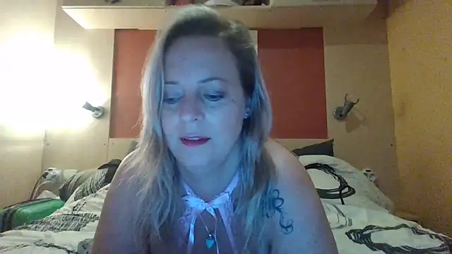 Miss-Chupagirly online show from December 2025 04:58:02 PM