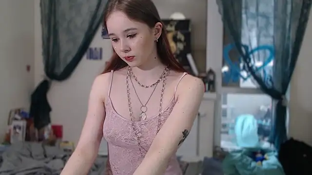 MaryJane x Peter online show from May 2026 12:35:02 PM