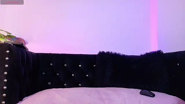 Luna Blumer online show from April 2026 07:36:01 PM