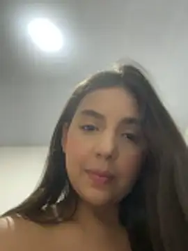 Babyabril18  online show from June 2026 03:32:02 AM