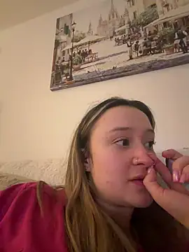 Snapshot of LilyLuck_ chatting on February 2026 02:40:01 AM LilyLuck online show from February 2026 02:40:01 AM