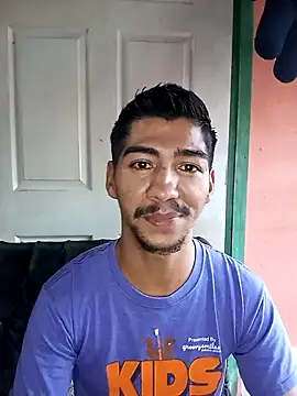 Snapshot of MR_OSMAR chatting on December 2025 10:38:01 PM MR OSMAR online show from December 2025 10:38:01 PM