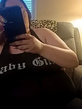 pinkcheetah12 online show from April 2026 11:13:02 PM