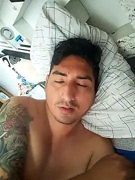 Yrresistible666 online show from January 2026 03:39:02 PM