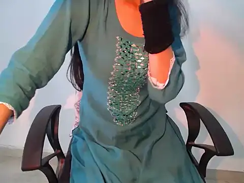 Farhana beautyfull online show from March 2026 08:19:01 AM