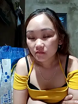 Snapshot of yula-bi chatting on May 2026 10:04:02 PM yula-bi online show from May 2026 10:04:02 PM