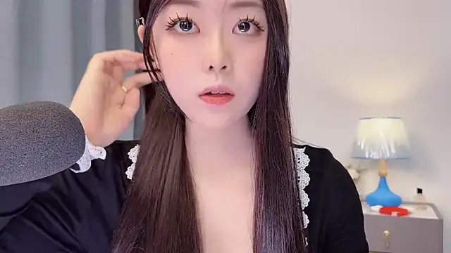 smalldaisy online show from April 2026 02:03:02 AM