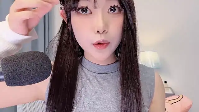 smalldaisy online show from April 2026 02:15:01 AM