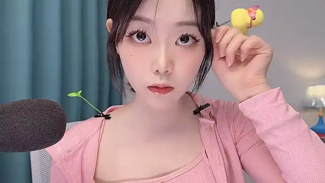 smalldaisy online show from May 2026 02:29:01 AM