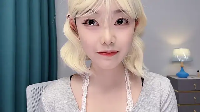 smalldaisy online show from May 2026 03:15:02 AM