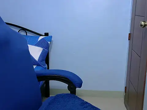 Snapshot of celine_margo chatting on February 2025 08:50:01 AM celine margo online show from February 2025 08:50:01 AM