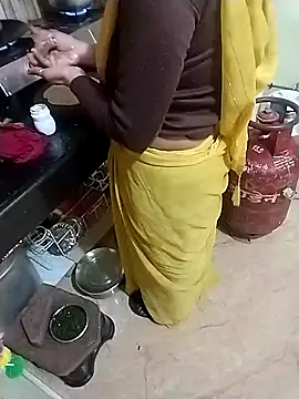 kaamuk madhu online show from December 2025 03:57:01 AM