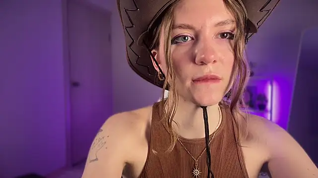 KellySunn online show from April 2026 08:12:02 AM