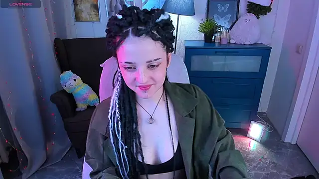 Snapshot of SarahShelby chatting on January 2026 10:50:01 AM SarahShelby online show from January 2026 10:50:01 AM