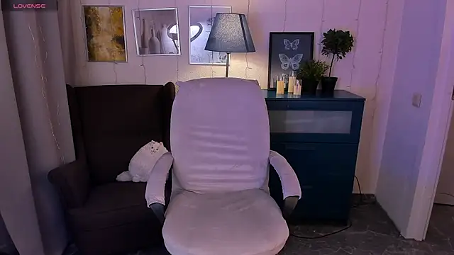 Snapshot of SarahShelby chatting on February 2026 06:31:02 AM SarahShelby online show from February 2026 06:31:02 AM