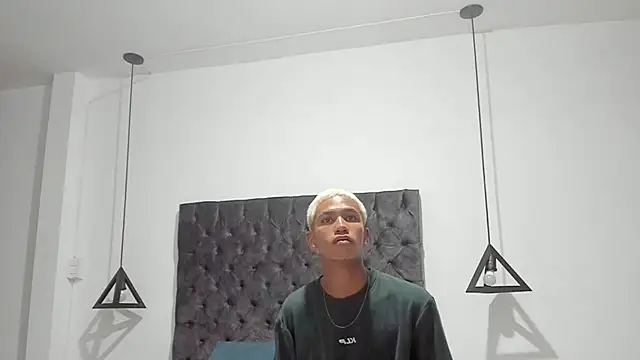 Snapshot of im_jasper chatting on February 2026 08:06:01 PM im jasper online show from February 2026 08:06:01 PM