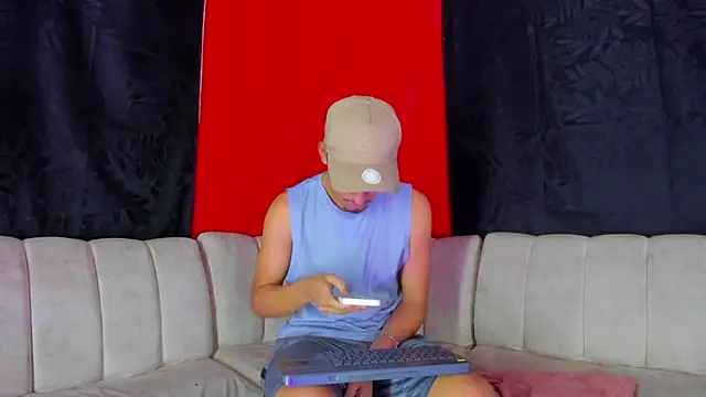 BrownieLoverss online show from February 2026 09:21:02 AM