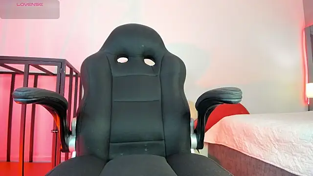 Snapshot of Charlotteinpole chatting on February 2026 04:08:01 AM Charlotteinpole online show from February 2026 04:08:01 AM