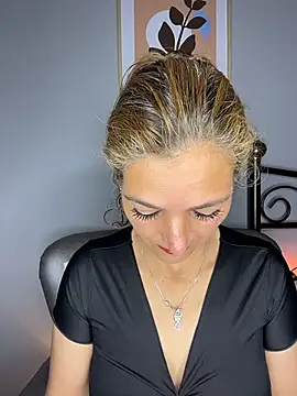 JennaMilf  online show from May 2026 04:34:01 PM