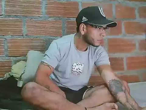 Snapshot of Alphamaster_92 chatting on January 2026 04:56:01 PM Alphamaster 92 online show from January 2026 04:56:01 PM