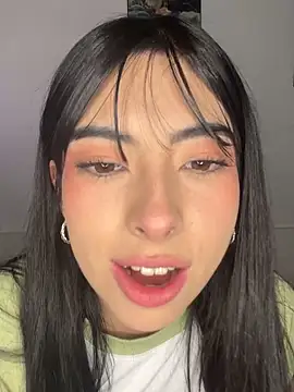 junorise23 online show from February 2026 04:42:01 AM