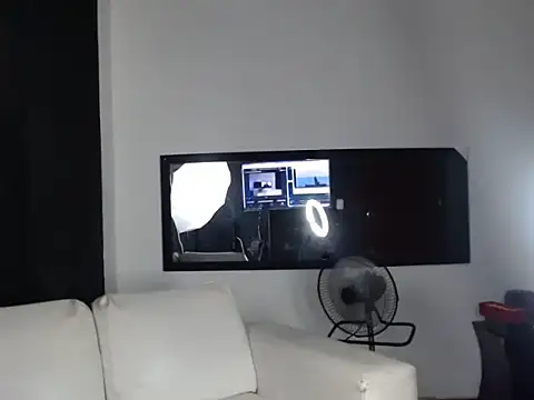 liss curly online show from February 2026 02:40:01 AM