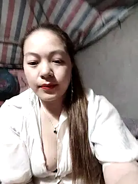 Snapshot of Lucky_cutee chatting on January 2026 11:43:02 PM Lucky cutee online show from January 2026 11:43:02 PM