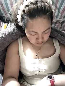 Snapshot of Lucky_cutee chatting on February 2026 04:11:02 PM Lucky cutee online show from February 2026 04:11:02 PM