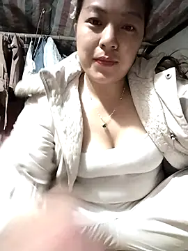 Lucky cutee online show from April 2026 11:34:01 AM