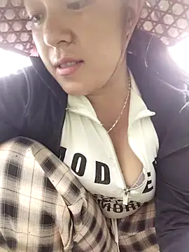 Snapshot of Lucky_cutee chatting on June 2026 10:09:01 AM Lucky cutee online show from June 2026 10:09:01 AM