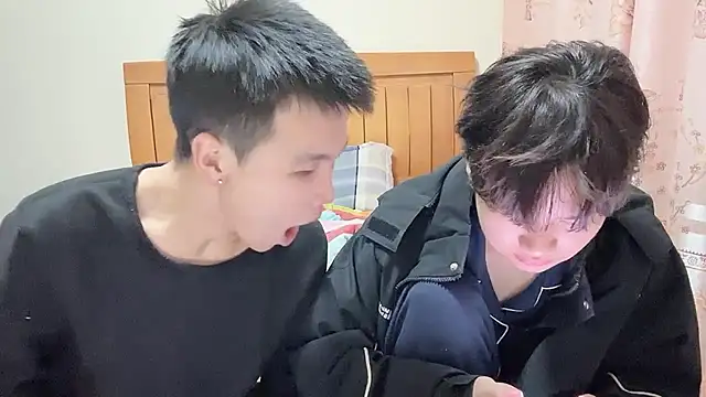 Snapshot of junnan001 chatting on January 2026 10:28:02 AM junnan001 online show from January 2026 10:28:02 AM