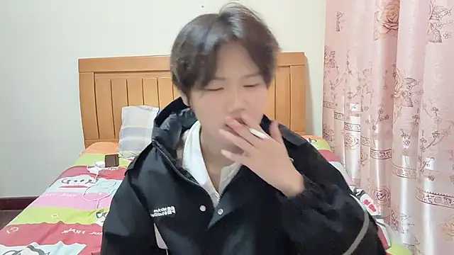 Snapshot of junnan001 chatting on January 2026 02:00:01 PM junnan001 online show from January 2026 02:00:01 PM