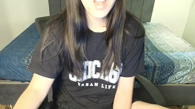 Snapshot of Sofii_unicorn chatting on March 2026 01:44:02 PM Sofii unicorn online show from March 2026 01:44:02 PM