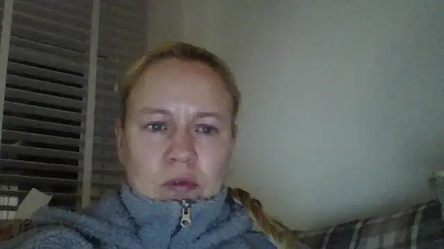 Snapshot of jennyblondeuk chatting on February 2026 11:13:01 PM jennyblondeuk online show from February 2026 11:13:01 PM