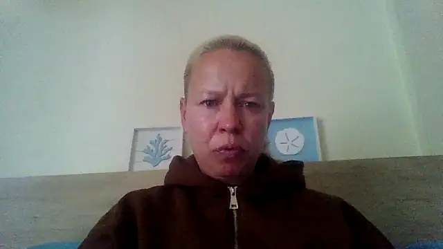 jennyblondeuk online show from May 2026 05:39:01 PM