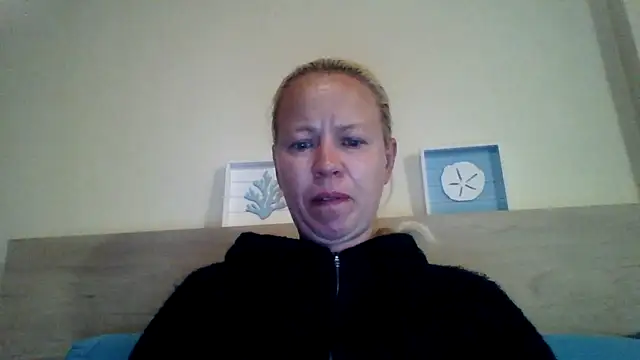 jennyblondeuk online show from May 2026 09:31:01 PM