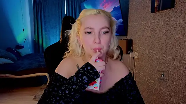 Eva Vibe  online show from May 2026 10:11:01 AM